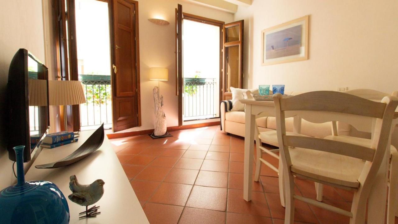 Roma 46 Apartment อาลเกโร ภายนอก รูปภาพ